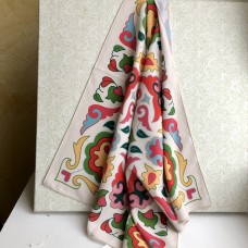 Татарский платок с орнаментом белый