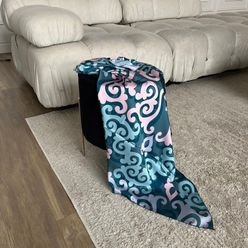 Платок с татарским орнаментом